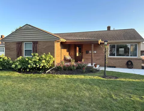 907 W Roberts Ave, Appleton, WI 54914