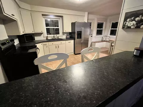 Kitchen - 907 W Roberts Ave, Appleton, WI 54914 photo 3 of 4