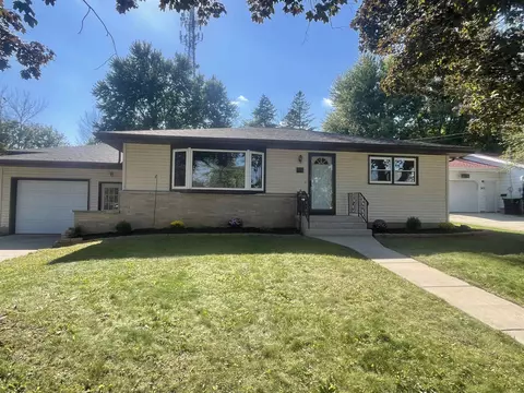 359 N State St, Chilton, WI 53014