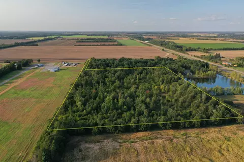 Alp Avenue, Plainfield, WI 54966