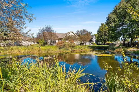 Exterior - 4731 Westbrook Ct, Appleton, WI 54913 photo 8 of 10