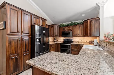 Kitchen - 4731 Westbrook Ct, Appleton, WI 54913 photo 1 of 8