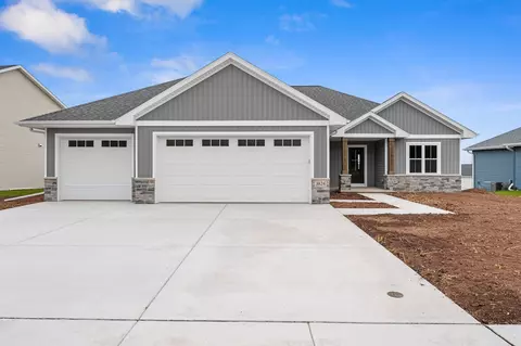 3824 Bower Creek Rd, De Pere, WI 54115