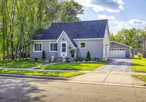 745 Reed St, Neenah, WI 54956