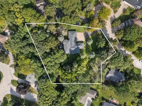 17 Arbor Ln, Appleton, WI 54915 photo 2