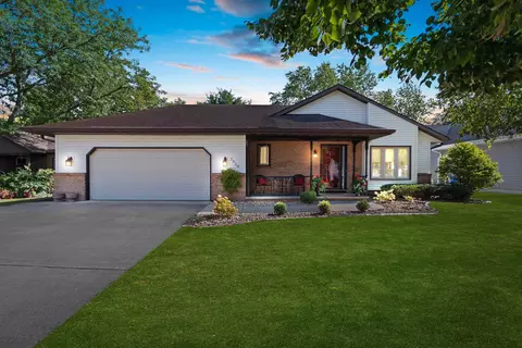 2829 E Dietzen Dr, Appleton, WI 54915