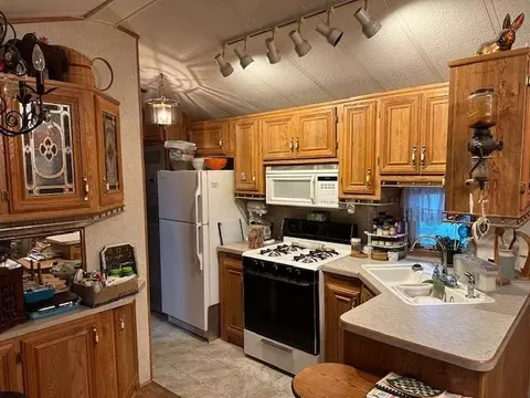 N8881 County G Road, Gresham, WI 54128 photo 42