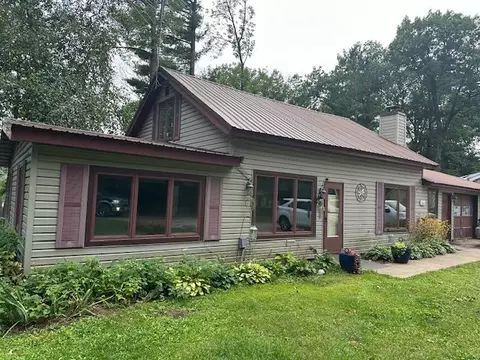 N8881 County G Road, Gresham, WI 54128