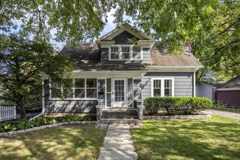 409 7th St, Neenah, WI 54956