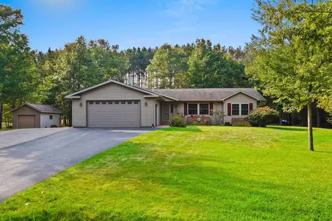 w725 Heath Lane, Marinette, WI 54143