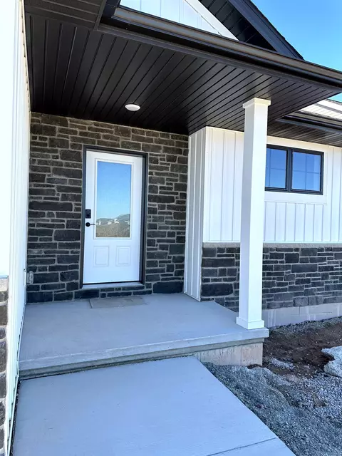 n9379 Gemstone Court, Appleton, WI 54915 photo 2