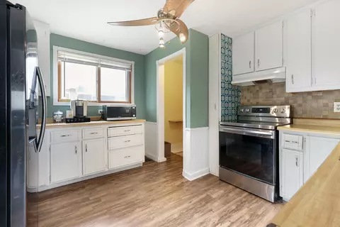 Kitchen - 431 W Winnebago St, Appleton, WI 54911 photo 1 of 2