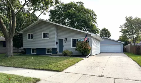 2208 Henry St, Neenah, WI 54956