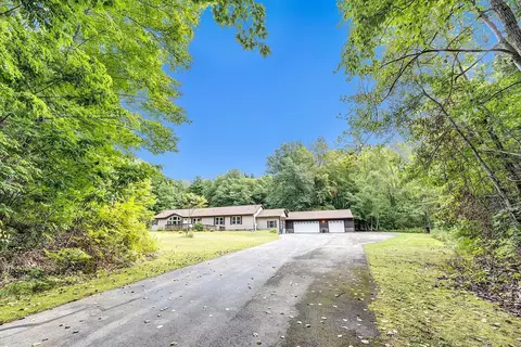 3722 Froelick Rd, Abrams, WI 54101