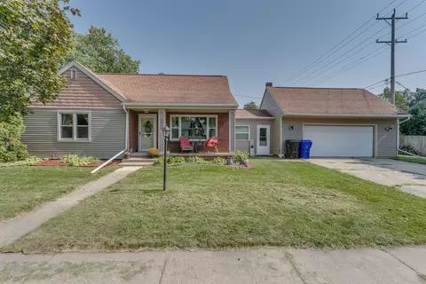 2018 N Mcdonald St, Appleton, WI 54911