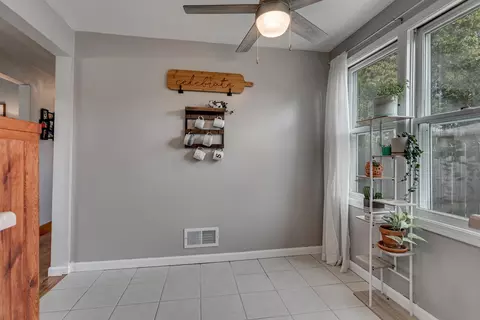 2018 N Mcdonald St, Appleton, WI 54911 photo 7