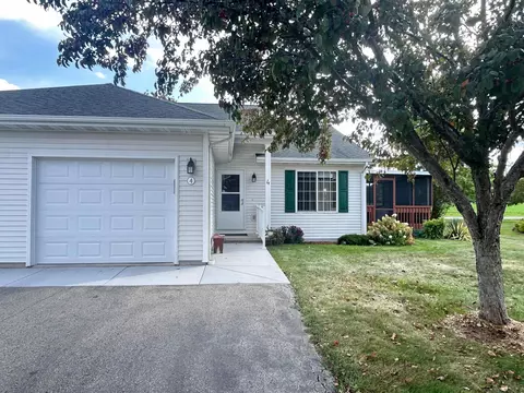 870 Patricia Ct #4, Green Lake, WI 54941
