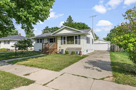 3108 16th St, Menominee, MI 49858