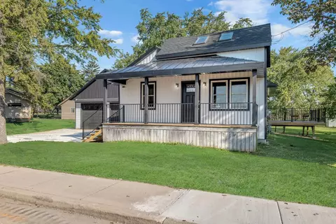 Exterior - 6 E Main St, Hilbert, WI 54129 photo 4 of 8