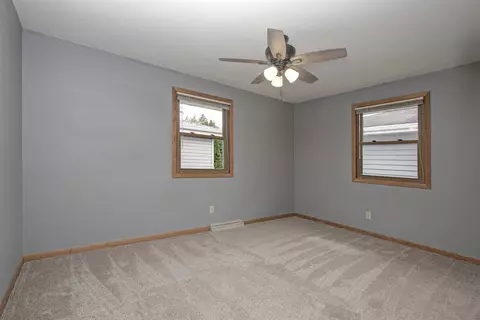 2736 Elmwood Ct, Appleton, WI 54911 photo 14