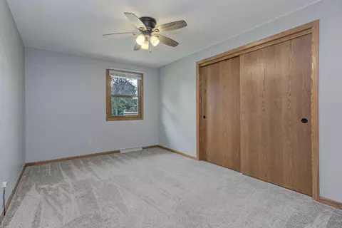 2736 Elmwood Ct, Appleton, WI 54911 photo 18