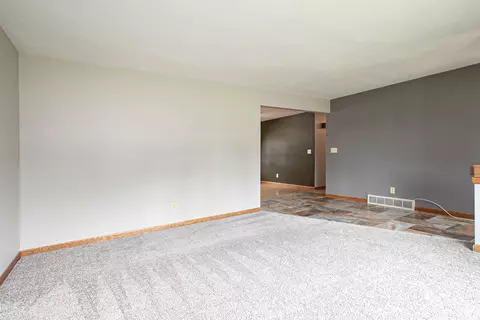 2736 Elmwood Ct, Appleton, WI 54911 photo 6