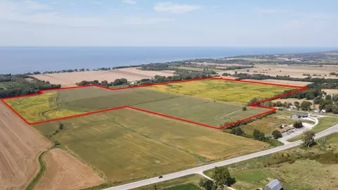 Lakeshore Drive, Stockbridge, WI 53088
