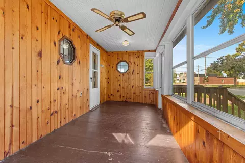 1347 W 2nd St, Appleton, WI 54914 photo 3