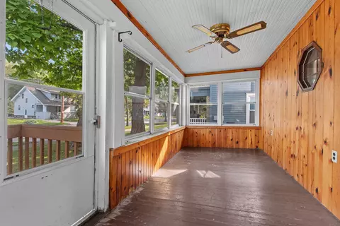 1347 W 2nd St, Appleton, WI 54914 photo 4