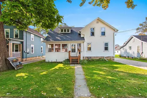 1347 W 2nd St, Appleton, WI 54914 photo 2