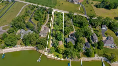 3539 Nicolet Dr, Green Bay, WI 54311
