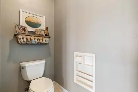 Bath - n5576 Mapleview Lane, Hilbert, WI 54129 photo 6 of 10