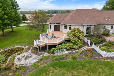 Exterior - n5576 Mapleview Lane, Hilbert, WI 54129 photo 15 of 20