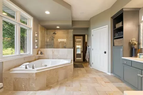 Bath - n5576 Mapleview Lane, Hilbert, WI 54129 photo 2 of 10