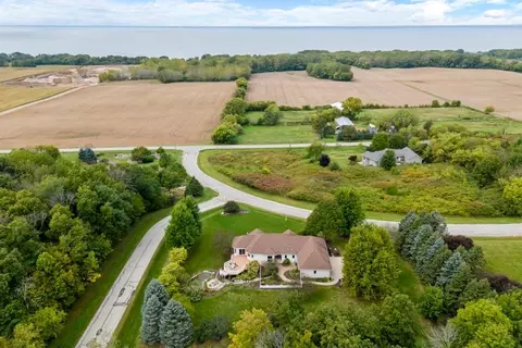 View/Area - n5576 Mapleview Lane, Hilbert, WI 54129 photo 5 of 7