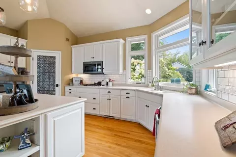 Kitchen - n5576 Mapleview Lane, Hilbert, WI 54129 photo 5 of 6
