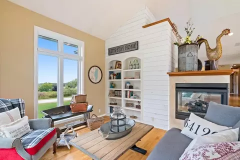 Living - n5576 Mapleview Lane, Hilbert, WI 54129 photo 5 of 6