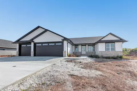 1648 Torchwood Trl, De Pere, WI 54115