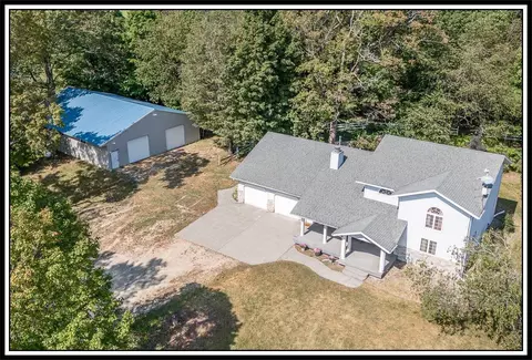 e8064 Nicolai Road, Manawa, WI 54949
