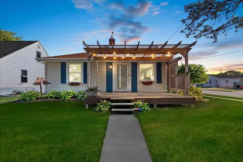 1633 E Mason St, Green Bay, WI 54302