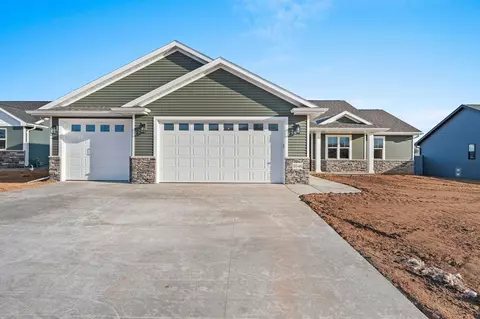 2546 S Stellita Cir, De Pere, WI 54115