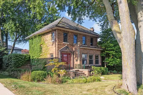 119 E Columbian Ave, Neenah, WI 54956