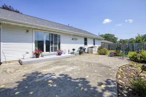 Exterior - 317 E Hoover Ave, Appleton, WI 54915 photo 2 of 9
