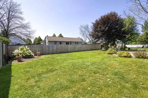 Exterior - 317 E Hoover Ave, Appleton, WI 54915 photo 7 of 9