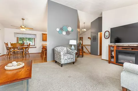 Other - 317 E Hoover Ave, Appleton, WI 54915 photo 2 of 10