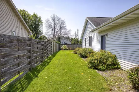 Exterior - 317 E Hoover Ave, Appleton, WI 54915 photo 9 of 9