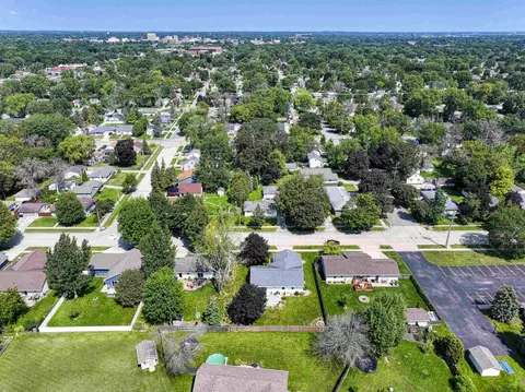View/Area - 317 E Hoover Ave, Appleton, WI 54915 photo 3 of 8