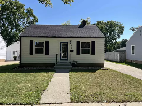 813 15th Ave, Green Bay, WI 54304