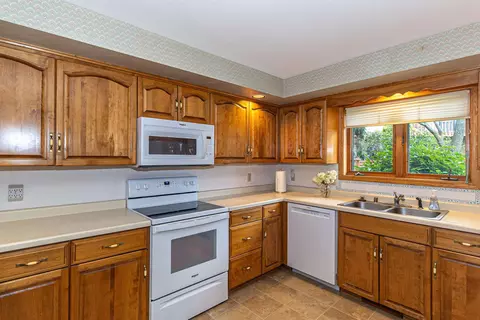 925 E Windfield Pl #A, Appleton, WI 54911 photo 10