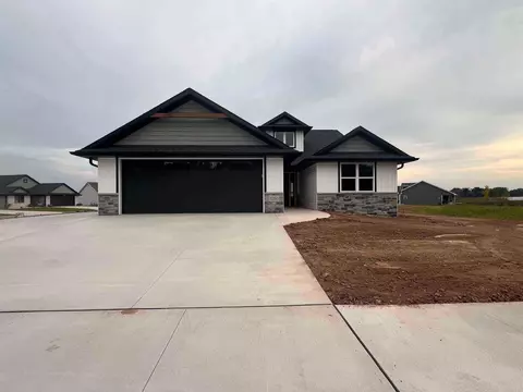 3280 Evening Star Dr, Green Bay, WI 54311